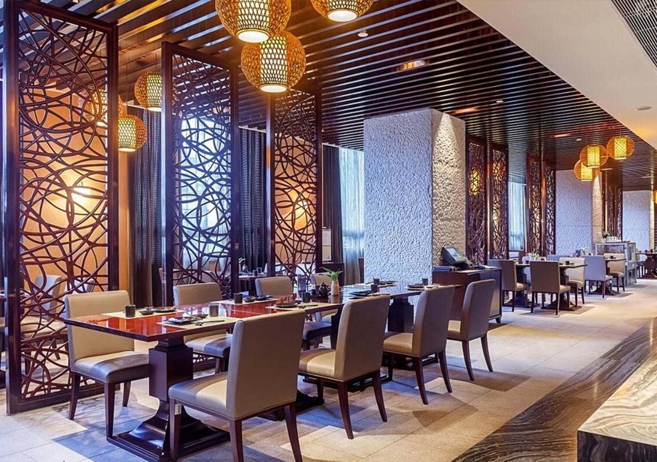 Howard Johnson Riverfront Plaza Fuzhou Fuzhou  Exteriör bild